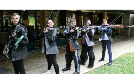 ✰ Convivialité – Précision – Performance ✰